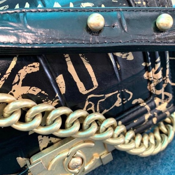 Chanel Crocodile Embossed BOY Handbag SS2019 - Picture 5 of 8